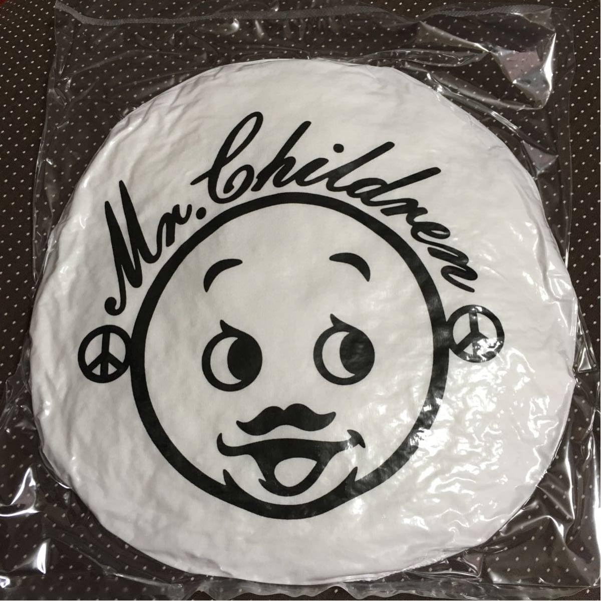 Amazon Mr Children ファンクラブ Father Mother 21年目継続特典品 F M特製クッション ミスチル ファザーアンドマザー アイドル 芸能人グッズ 通販