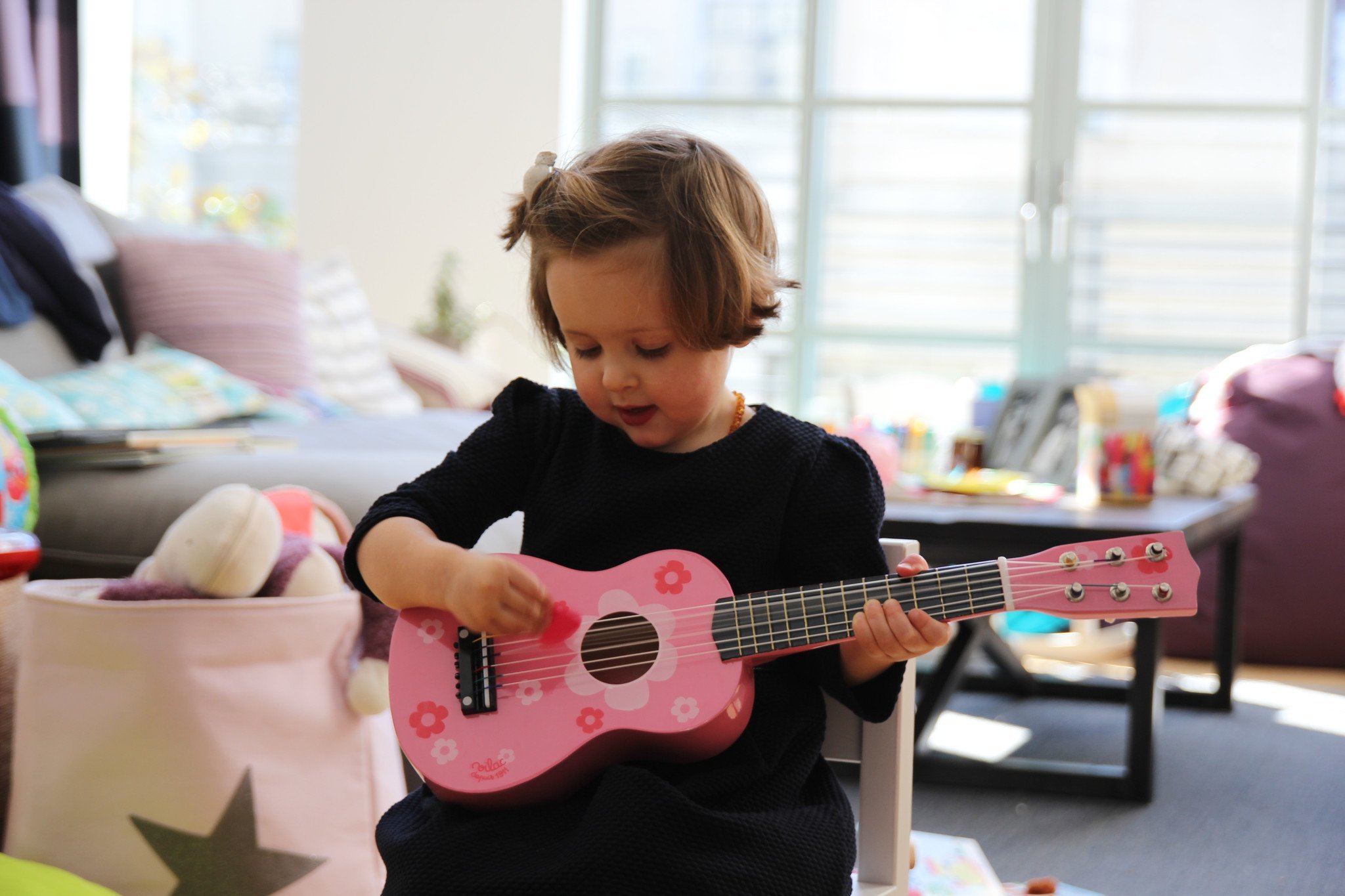 Vilac 8306 czerwona gitara