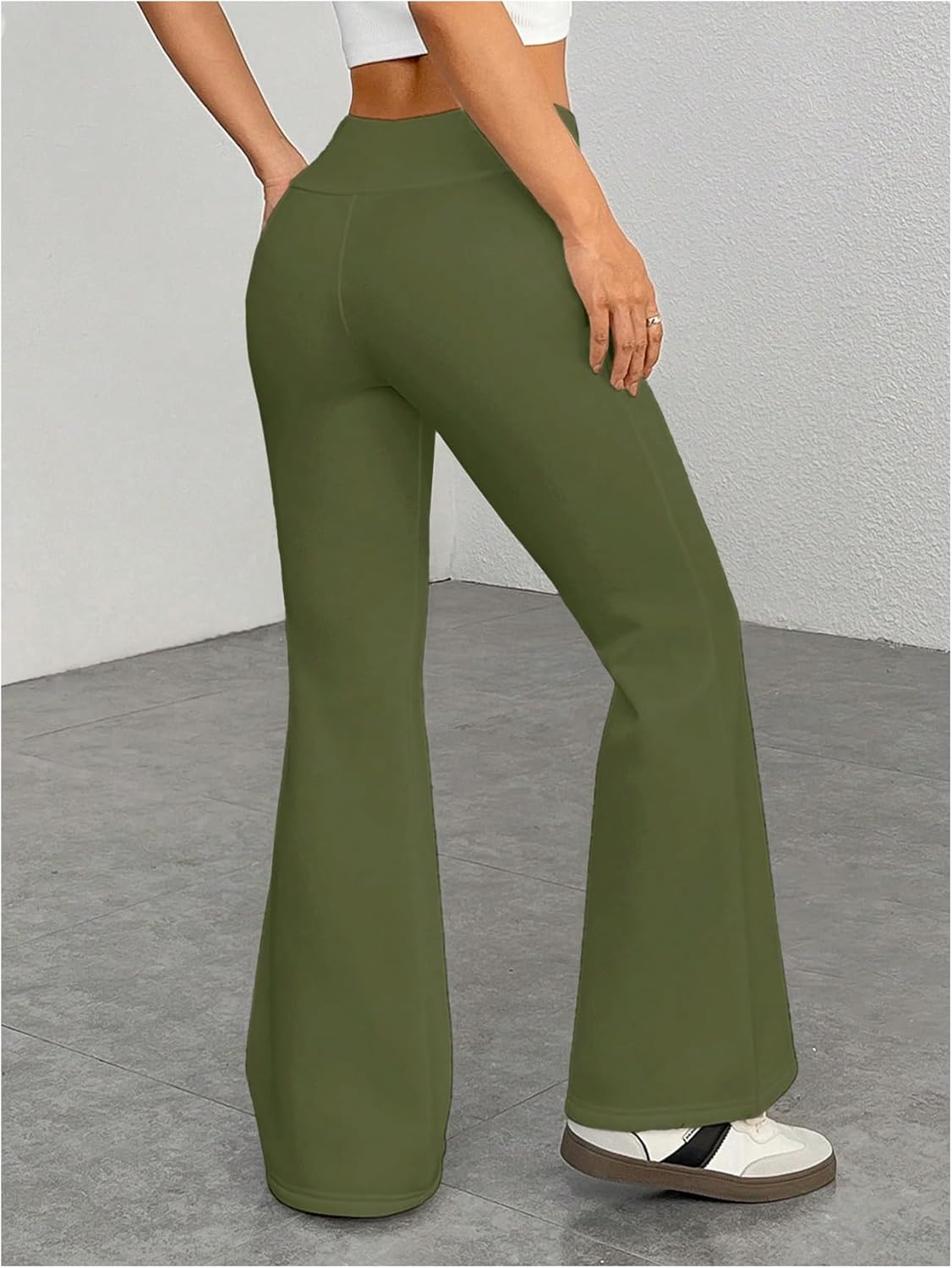 Verdusa Womens Fleece Lined Pants Drawstring Elastic Waist Flare Sweatpants Casual Bell Bottom Pants Winter Outfits - Image 2