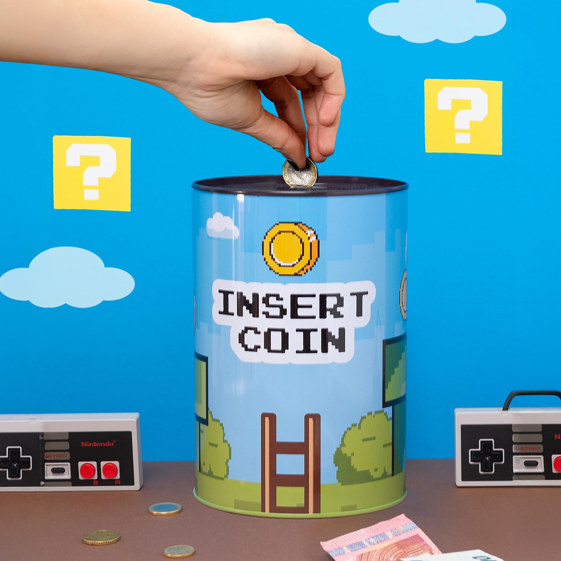 FISURA, Original XL “Insert Coin” Piggy Bank, Tin Piggy Banks for kids & adults, Gamer Gift, Blue and Green Piggy Bank - Image 3