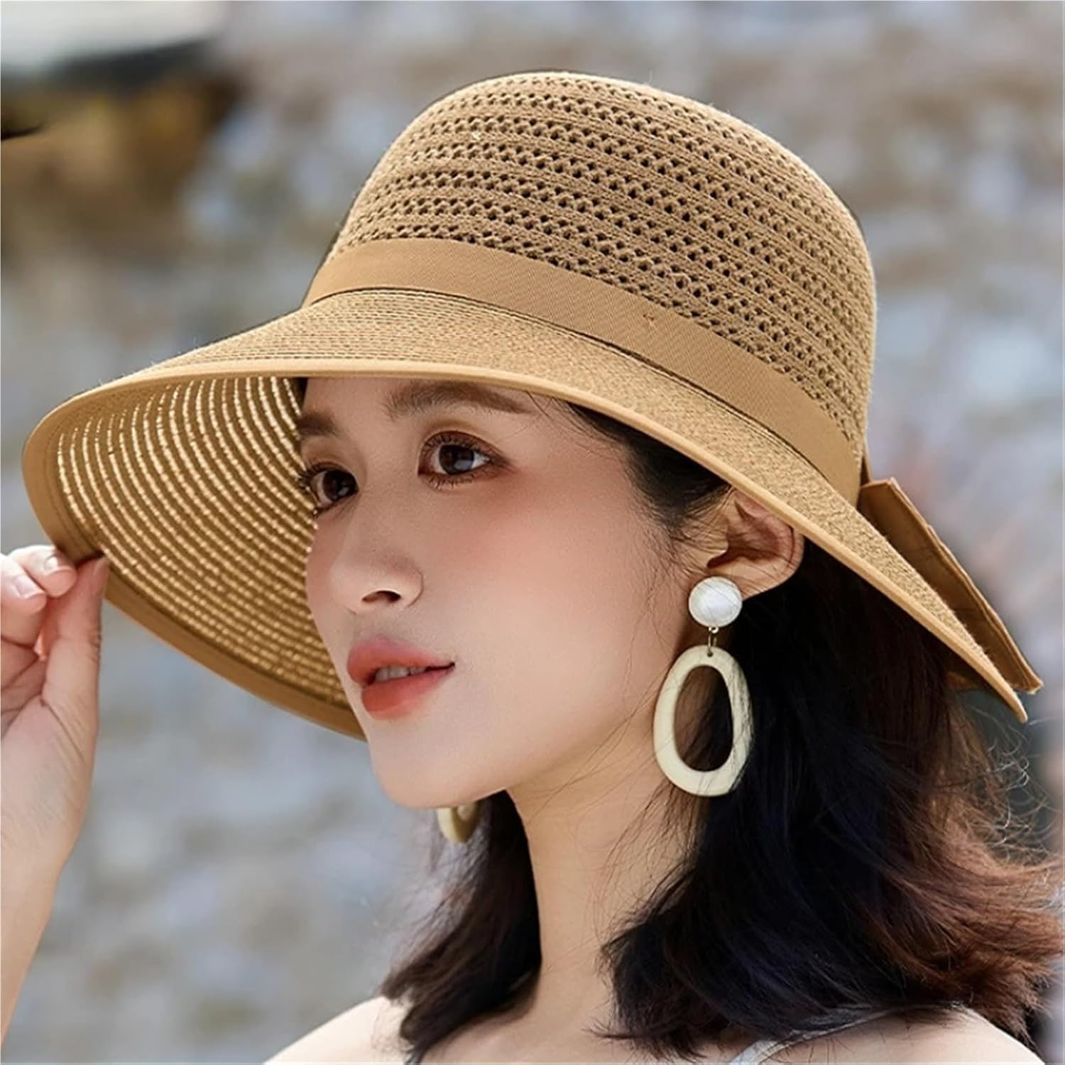 Women's Wide Brim Straw Hat Hollow Out Summer Sun Hat with Back Split Bow UV Protection for Beach Travel Outdoor Daily Wear