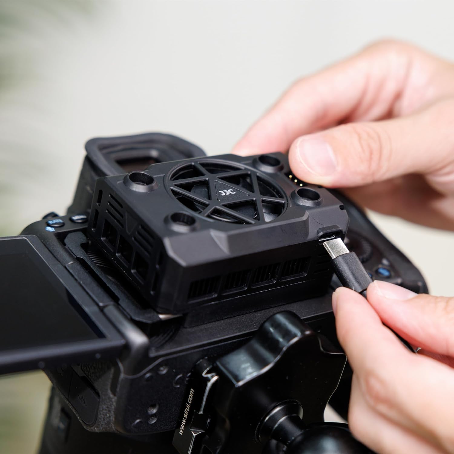 Camera Cooler Fan for DSLR & Mirrorless Cameras,External Quieter Semiconductor Cooling Fan with Type-C Charging Port & 3 Speeds & Auto Temp Control for Long Video Recording(No Battery,Cooler Only)