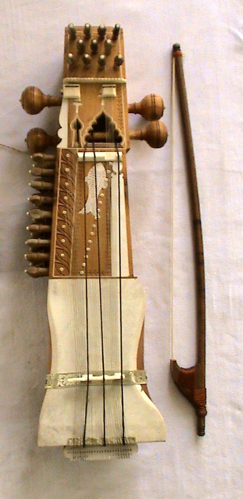 Concert Kalawati Sarangi made of Tun with Bow rosin tuning wrench and bag