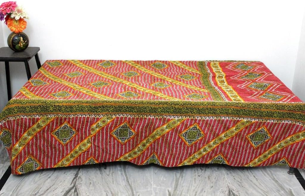 Vintage Throw Kantha Quilt Indian Handmade Bohemian Bedspread Reversible Cotton Ethnic Sari Fabric Embroidered Bedding Blanket Gudari
