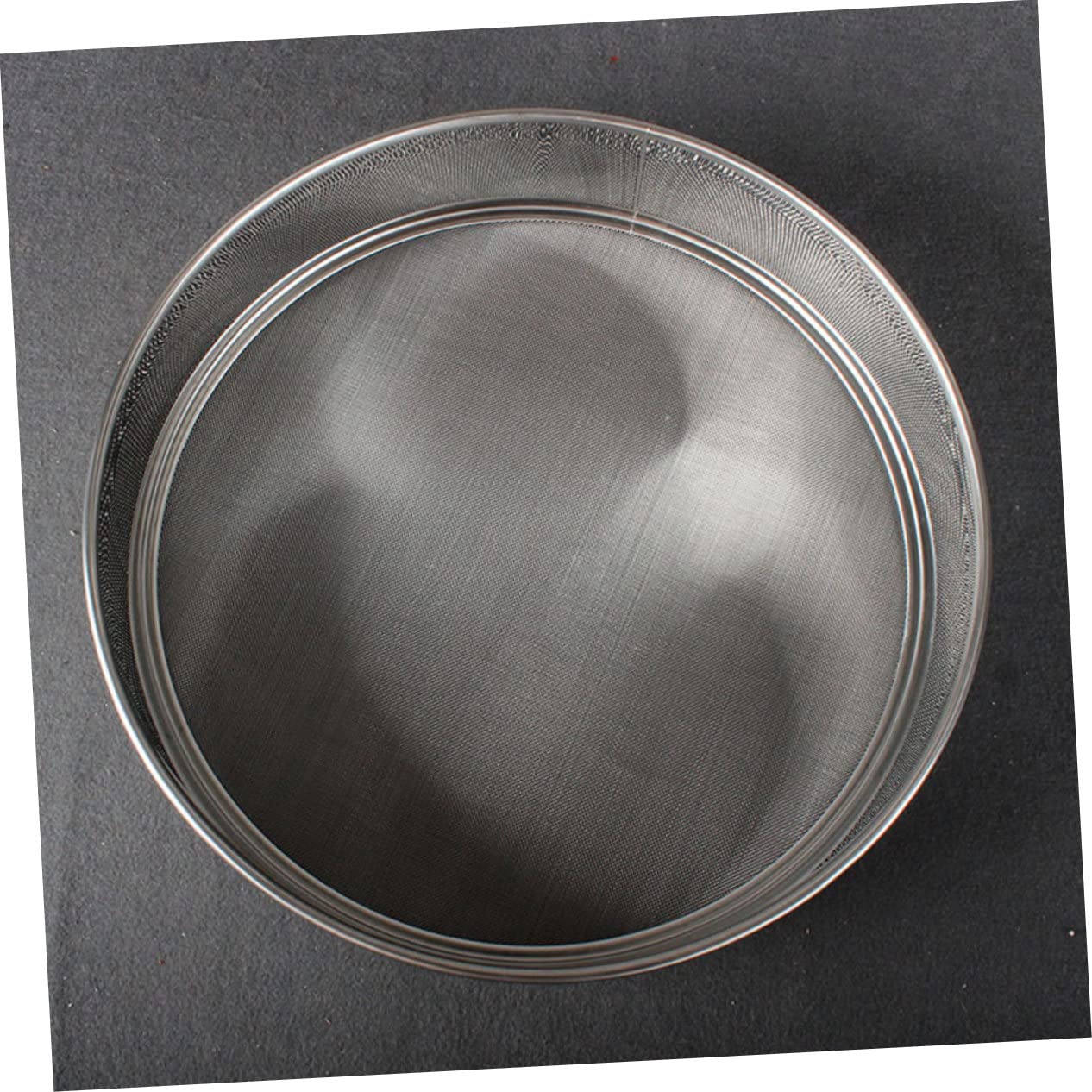 Flour Sifter Fine Mesh Strainer for Baking Kitchen Tool for Flour Powdered Sugar and Salt Easy to Clean for Home and Bakery Use