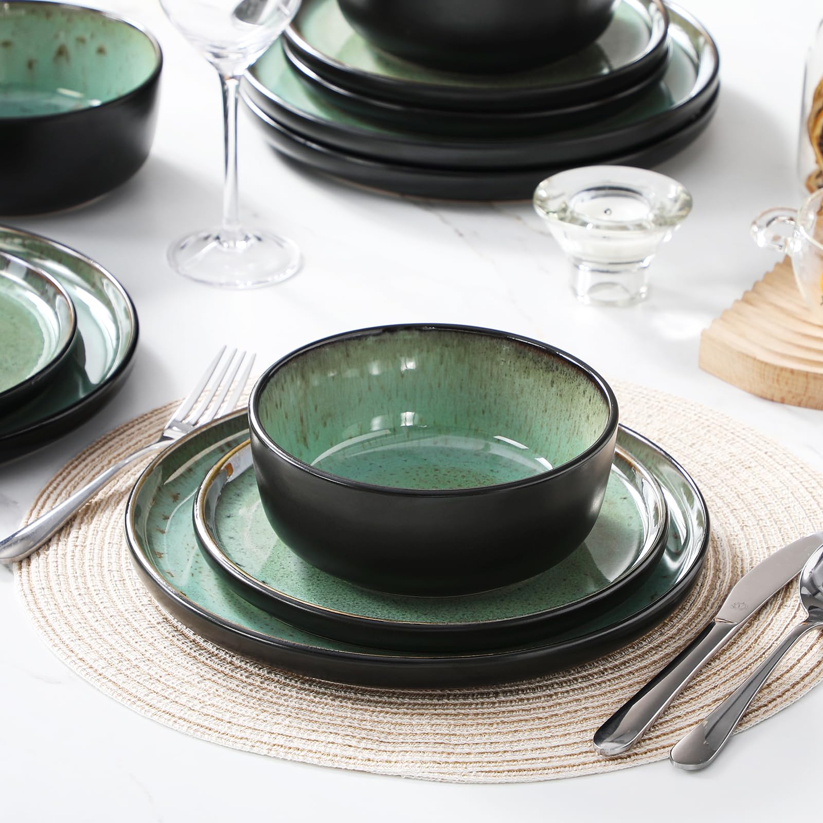 vancasso AMBER Servizio Piatti per 12 Persone, Set Piatti Moderni 36 Pezzi in Gres - 12 Piatti Piani, 12 Piatti Dessert e 12 Ciotole Cereali - Adatto per Lavastoviglie e Microonde - Smalto Verde