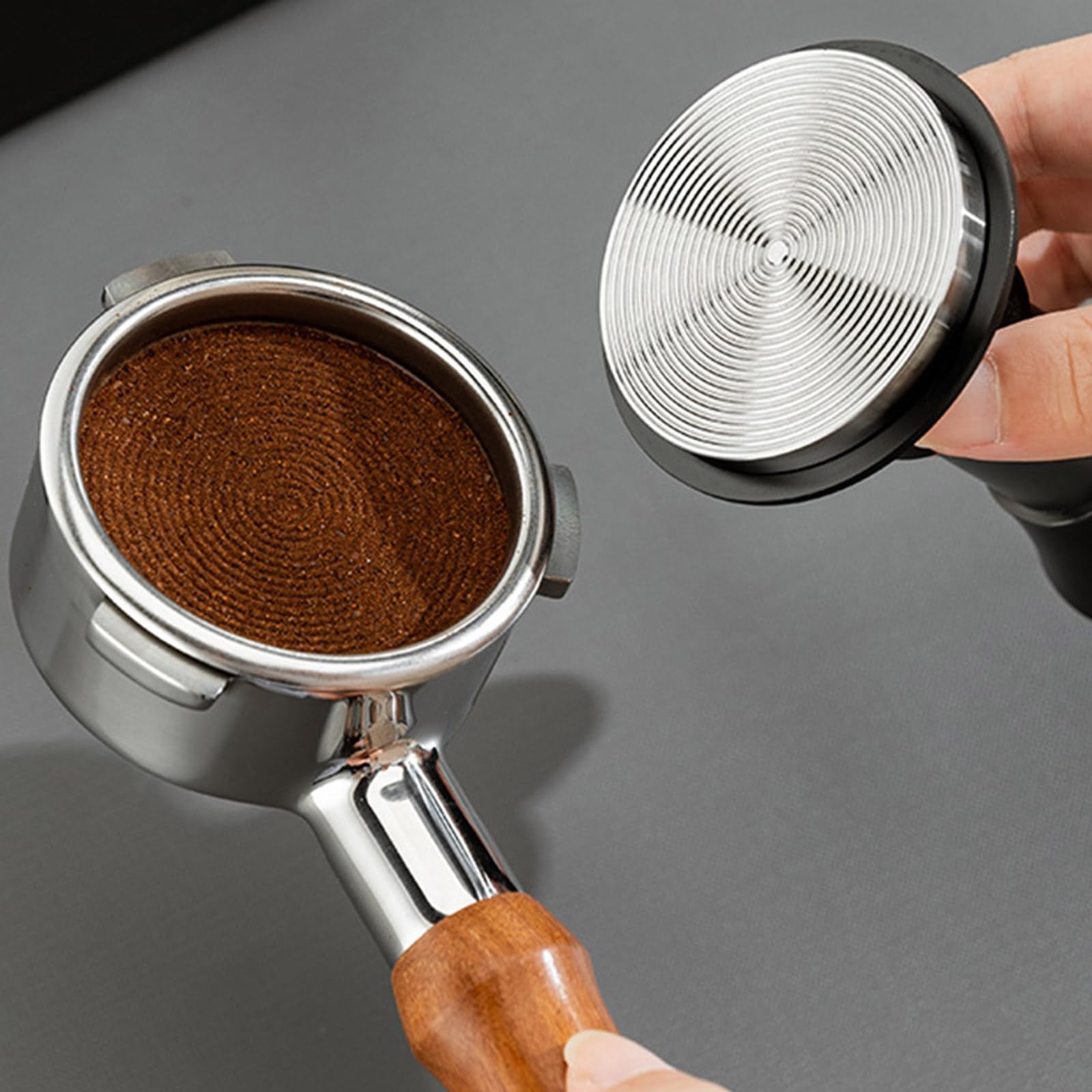 Pulverizador de prensa de café expreso de acero inoxidable de presión constante con mango cómodo martillo profesional
