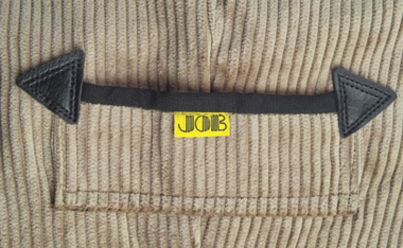 Zunfthose aus Trenkercord mörtel mit Kniepolstertaschen, JOB Grösse 114