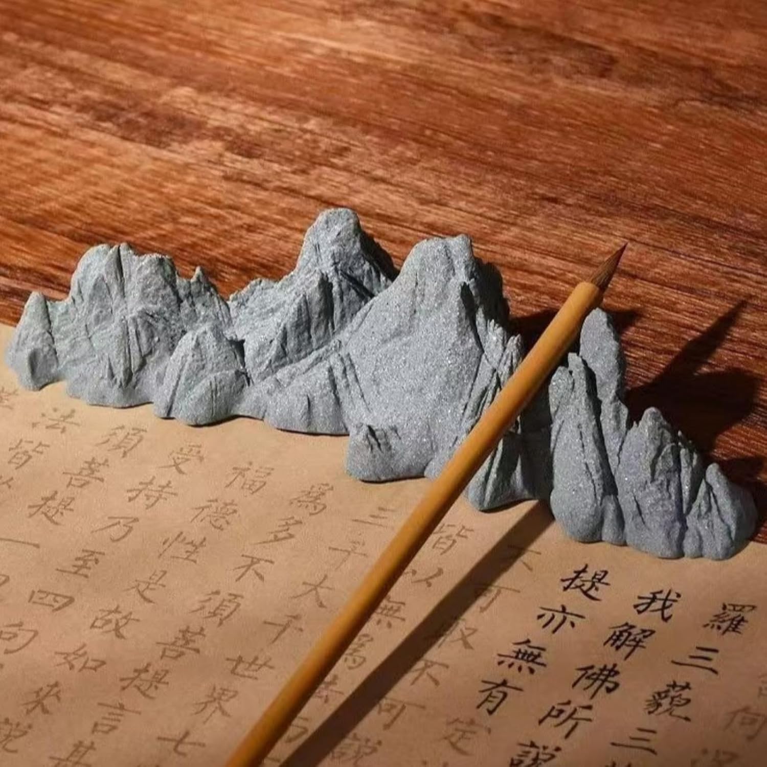 Writing Brush Calligraphy Pen Holder, 21.2cm 8.5in, Pen Mountain Stop Writing Resin Ornament