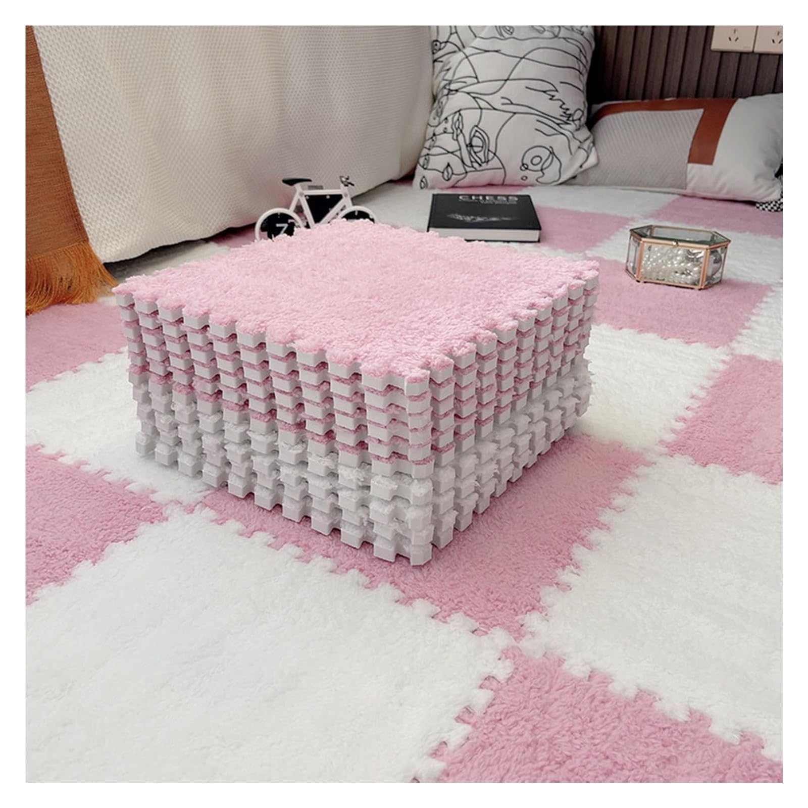 Piankowa mata podłogowa, 150 szt. Łączonych płytek dywanowych, pluszowa piankowa mata podłogowa Puzzle, dywaniki, miękka puszysta mata do zabawy 11,8 cala, Playmat, ochronne płytki podłogowe(Pink+whit
