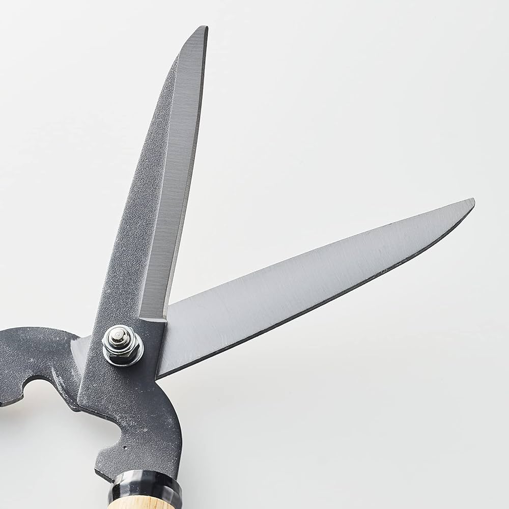 Amazon | 一姫 刈込鋏 木柄 短柄 国産 日本製 庭木・生垣の剪定