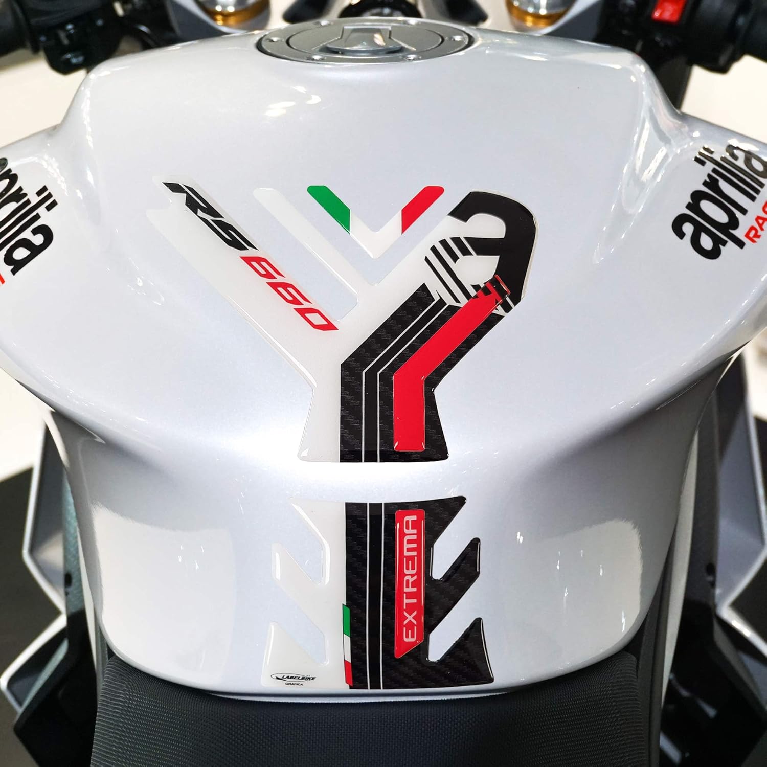 labelbike - 3D Sticker Protection and Decoration Motorcycle Tank Pad Compatible with Aprilia RS 660 Extrema 2023-2024