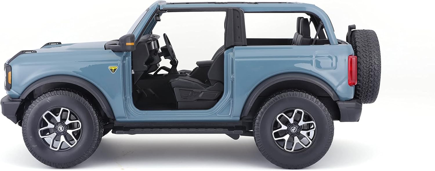 Burago – Ford Bronco 1/18 Blue Metal – Collectible Model Car with Open Hood and Tailgate, Ultra-Detailed Interior – from 3 Years Old – Gift for Children or Adults