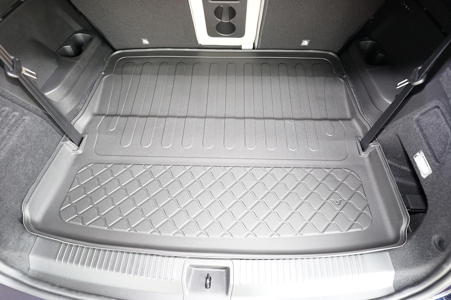 MTM Wanna bagażnikowa do Renault Espace VI E-Tech Full Hybrid 04.2023 - dopasowana ochrona bagażnika, antypoślizgowa, wytrzymała, łatwa w pielęgnacji i bezzapachowa, 11228