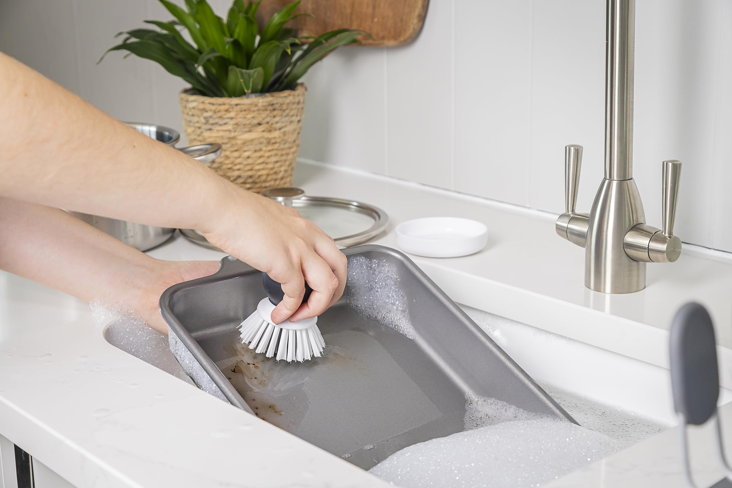 KitchenAid Szczotka do mycia naczyń z pojemnikiem na naczynia