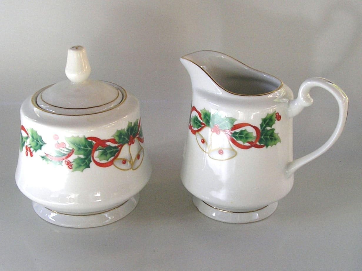 Sango NOEL Porcelain Xmas Holly Creamer & Sugar w/Lid