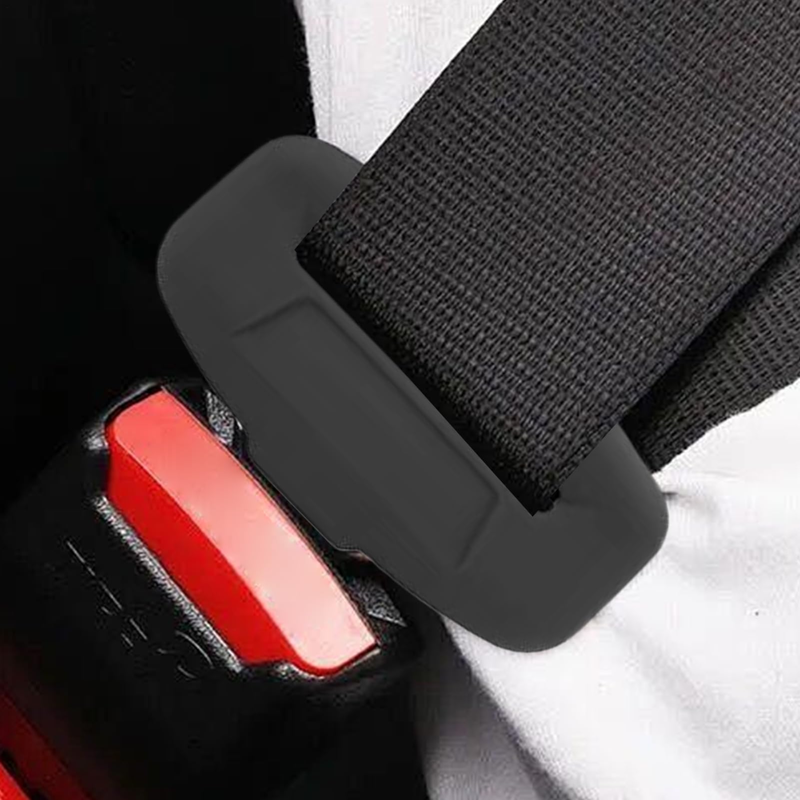 Seat Belt Buckle Cover - Silicone Seatbelt Lock Protector, Seatbelt Silicone Clip Guard, Seat Strap Buckle Protector | 4 Pcs Easy To Use And Remove For Garage Automotive Sedan SUV RV Truck Workshop — view 9