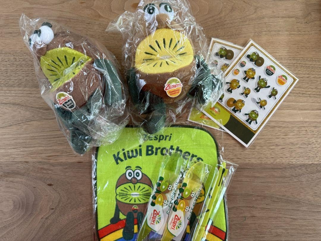 Amazon.co.jp: キウイブラザーズグッズ セット : おもちゃ