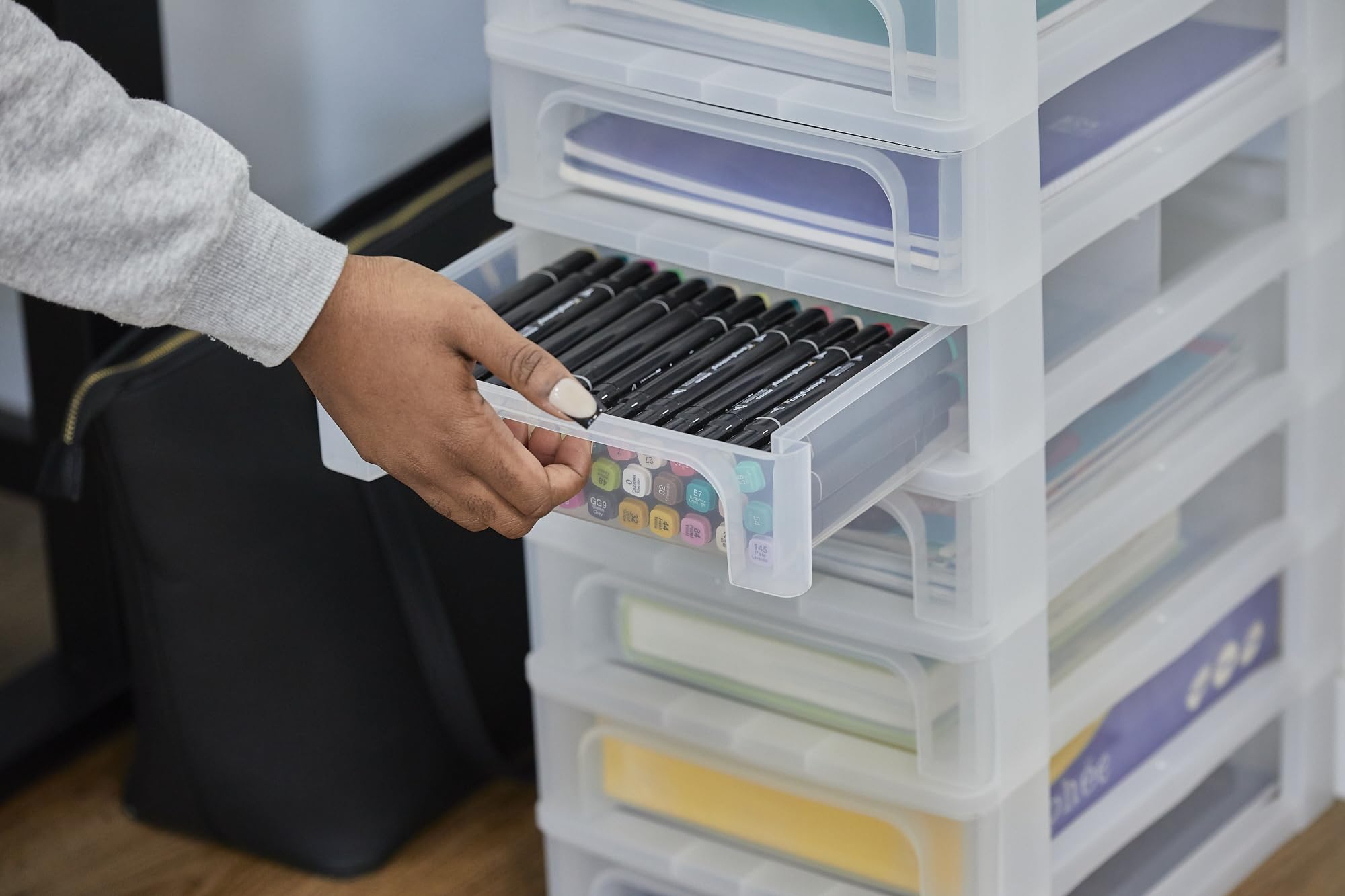 Iris Ohyama Cassettiera in Plastica, Portaoggetti, 10 Cassetti Medi, Bianco, Apertura Facile, Formato A4, A5 e A6, Organizzatore, Per Ufficio, Scuola, Cartoleria, Senza BPA, Contenitore, OCH-2100