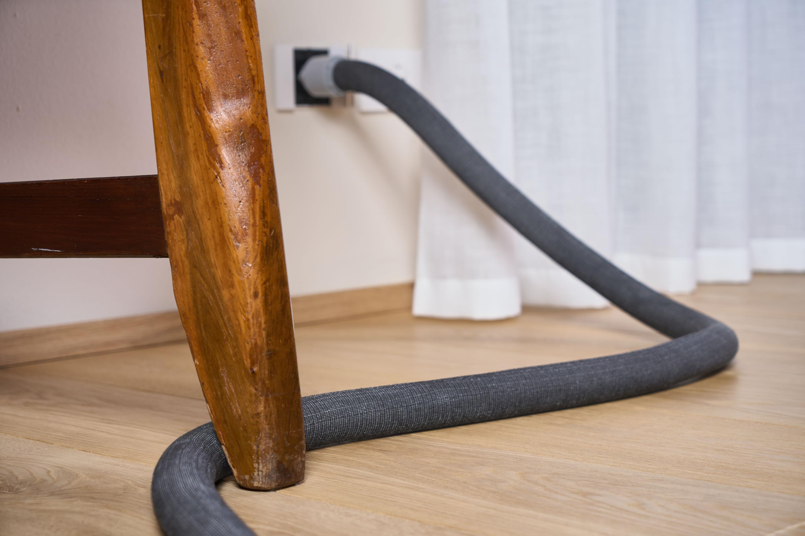 Calza di rivestimento in tessuto per tubo flessibile corrugato per aspirapolvere centralizzato 9 metri, diametro 32 mm, Tubò Aertecnica AP388