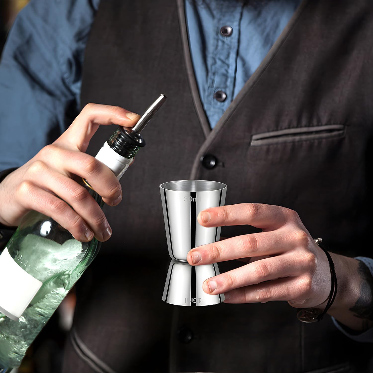 Koktajl Jigger kubek z miarką ze stali nierdzewnej 3 cl/4 cl/5cl, zestaw miseczek do pomiaru ginu, małe, podwójne wymiary, z 4 dzióbkami do butelek, 3 szczotki, akcesoria dla barmana, 3 sztuki