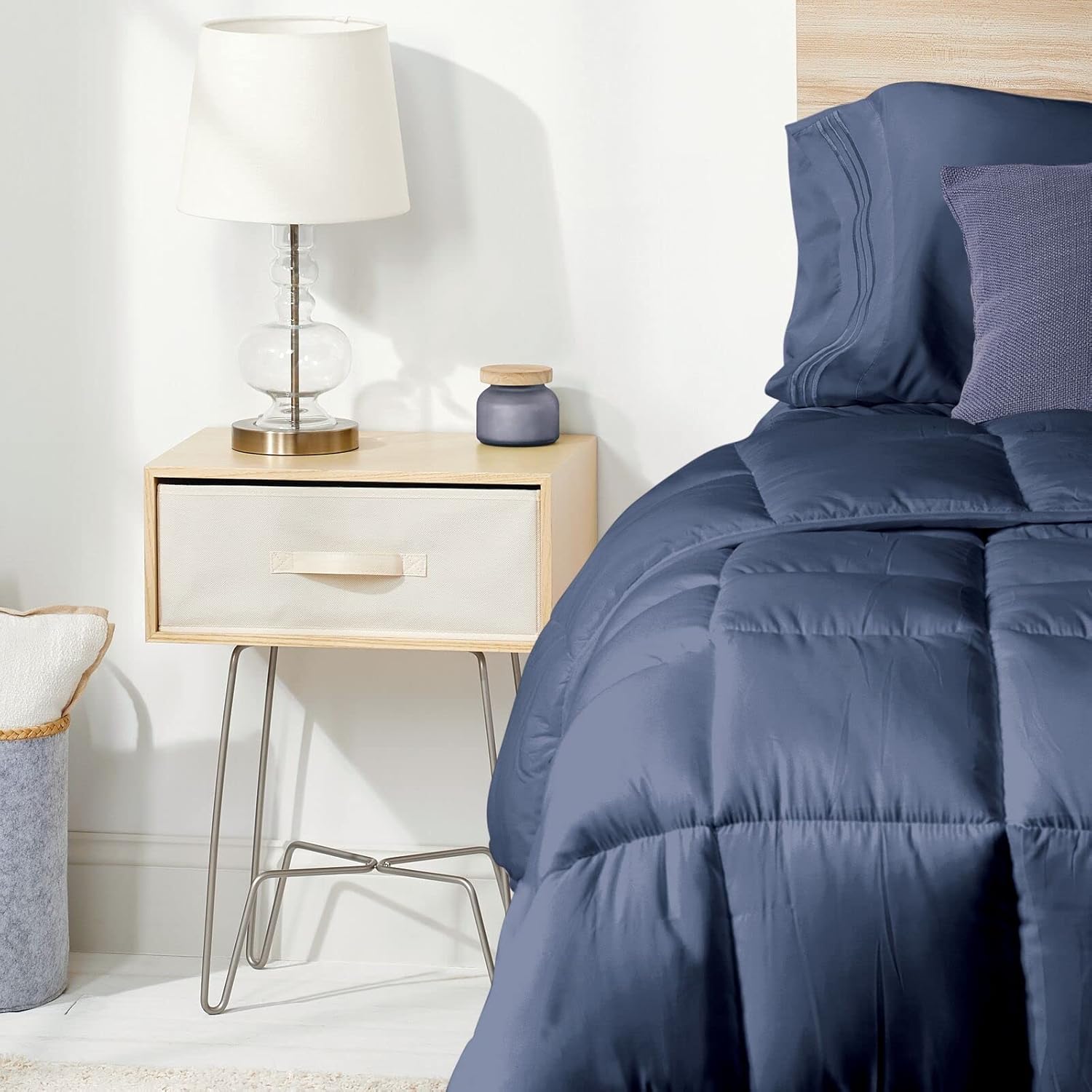 mDesign Full/Queen All-Season Down Alternative Quilted Duvet Insert or Stand-Alone Comforter - Plush Microfiber Fill, Box Stitched - Machine Washable - Navy Blue