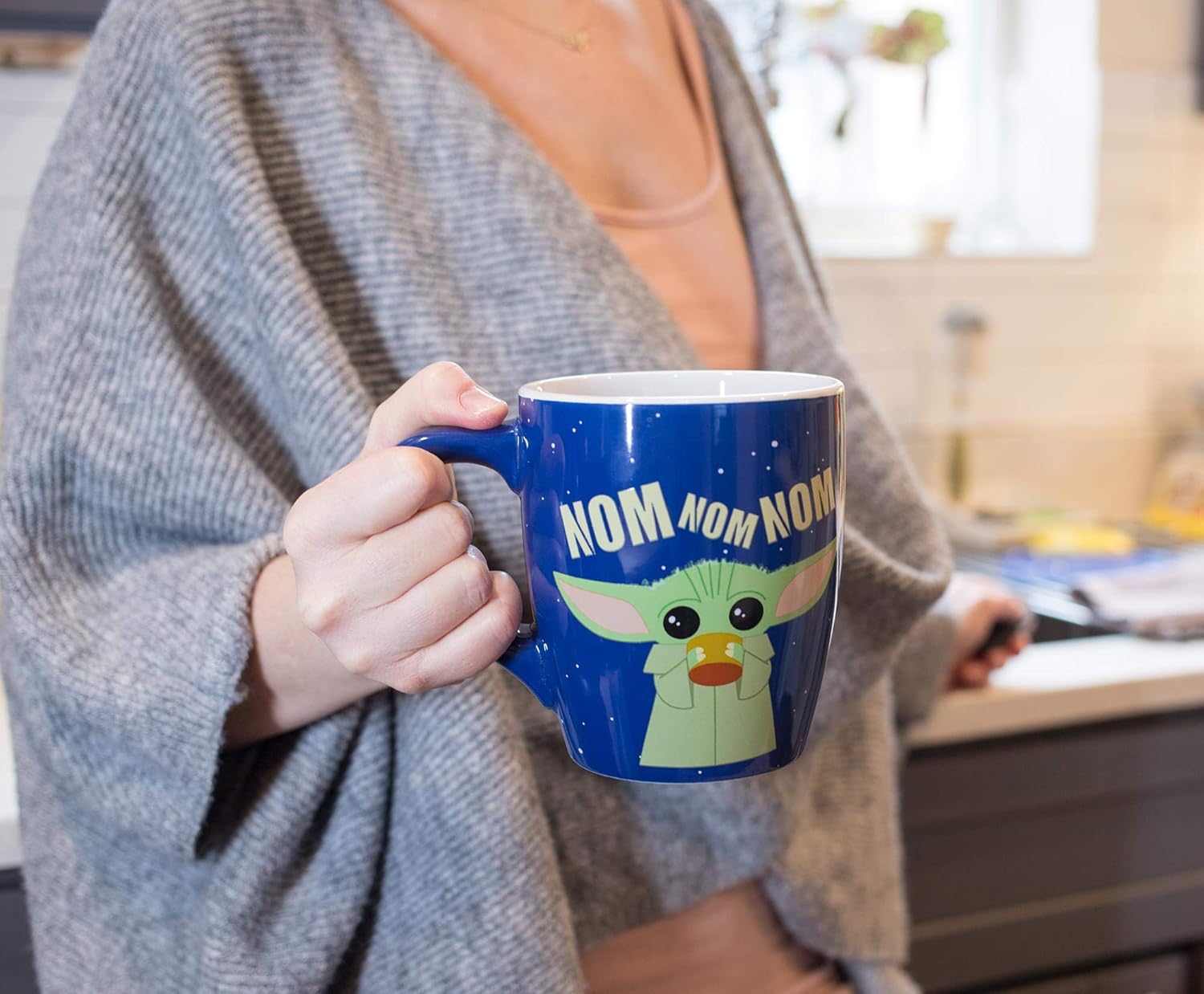 Silver Buffalo Star Wars The Mandalorian Child Nom Jumbo Curved Ceramic Mug, 25-Ounces, 1 Count (Pack of 1) - Image 3