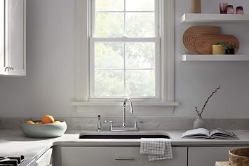 Peerless P2865LF Elmhurst Sprey Güverte Montajlı İki Kulplu Mutfak Bataryası, Krom