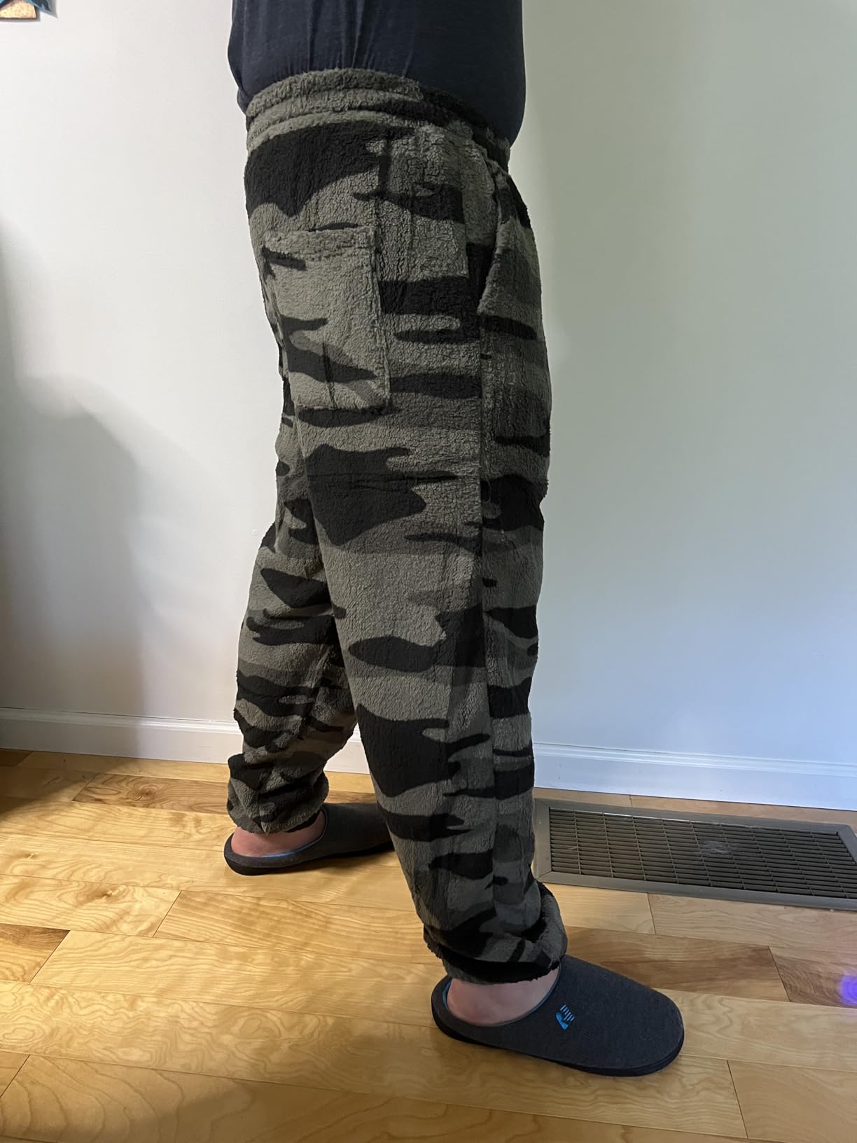 ZAFUL Mens Plush Fleece Pajama Pants Winter Cozy Flannel Feet Trouser with Pockets Microfleece Soft Sleep Lounge Bottoms