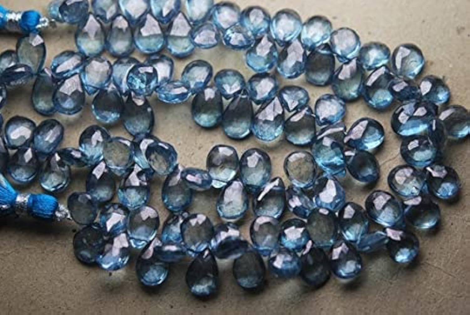 Tanzanite bleue briolette facettée poire 8mm fil pierres naturelles bijoux