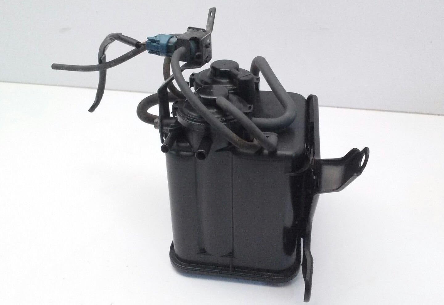 New OEM Lexus Charcoal Vapor Canister, 1997-1998 ES300 w/Control Valve