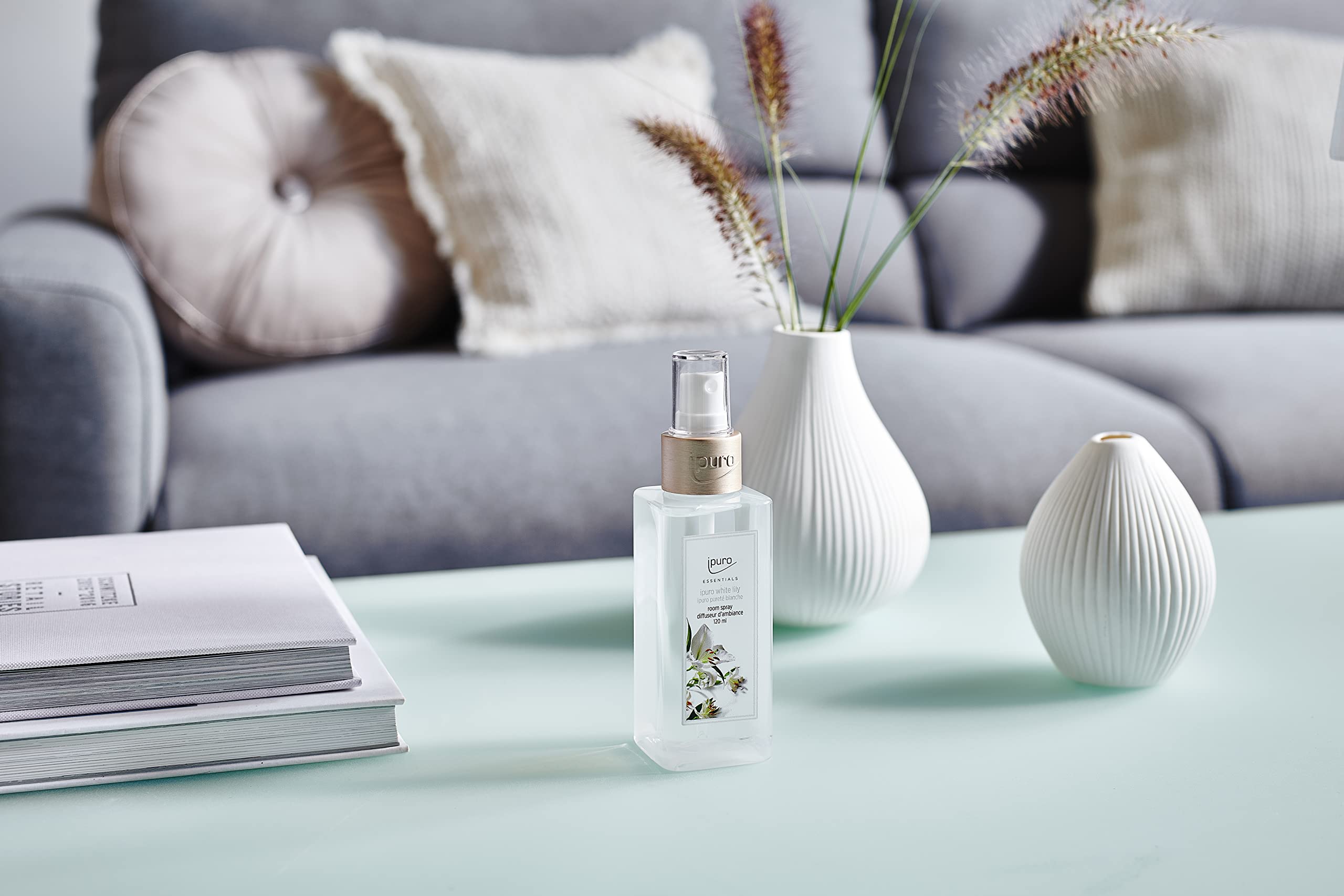 Ipuro - Spray d'ambiance rafraîchissant white lily parfumé subtil avec des notes florales délicates Fragrance de chambre élégante pour une expérience parfum puriste dans n'importe quelle pièce 120 ml