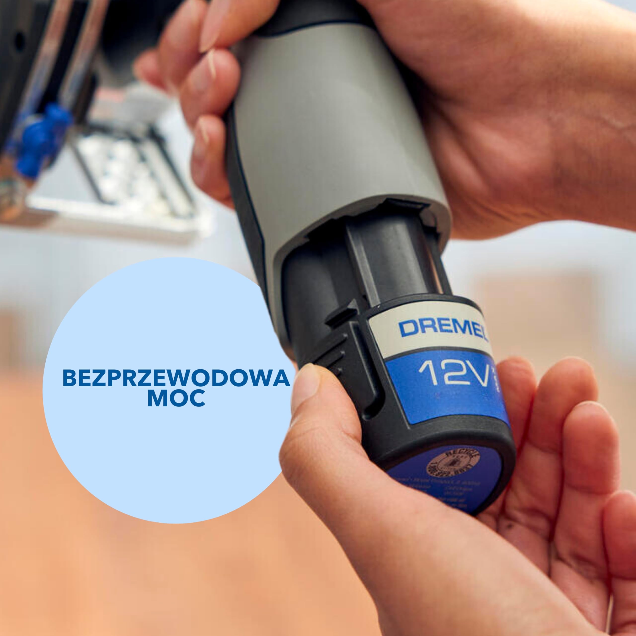 Dremel Blueprint CS12V-S1 akumulatorowa piła tarczowa z silnikiem bezszczotkowym z laserową prowadnicą liniową, prowadnica do cięcia ukośnego, 1 wielomateriałowa piła tarczowa, 1 akumulator 2,0 Ah +