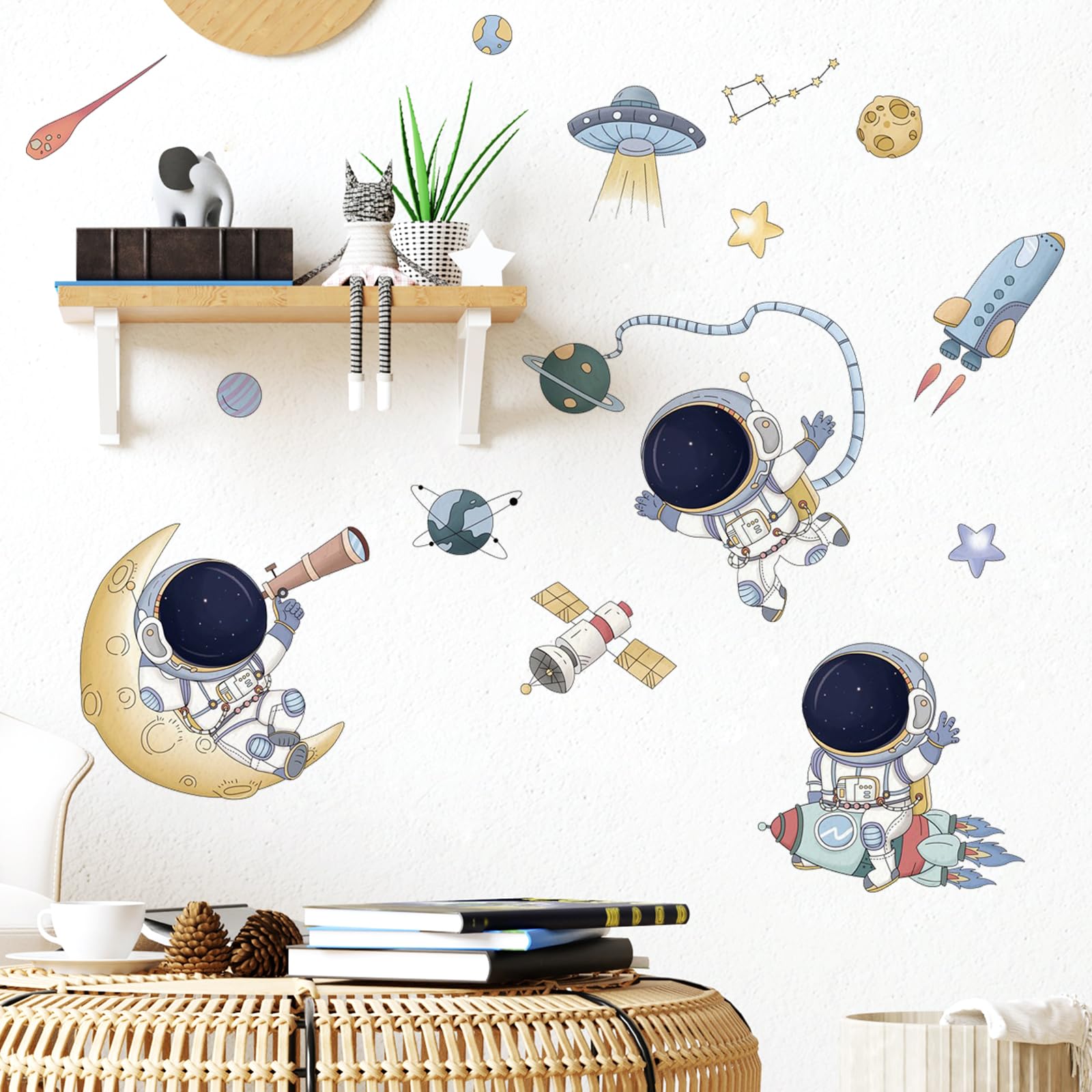 Autocollants Muraux Thème Espace - Astronaute, Planètes - 8 Feuilles 21x80 Cm - Repositionnables, Sans Trace