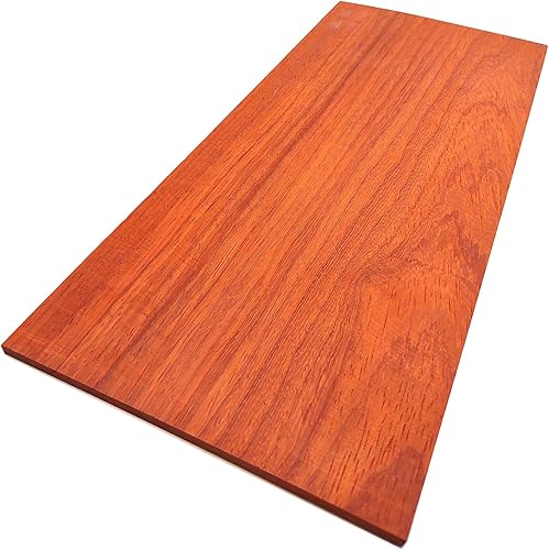 Padauk - Tablones de madera dura  Paquete de 4 piezas Padauk de madera sin terminar  14 de pulgada (0.236 in) 100% madera dura pura  Grabado láser