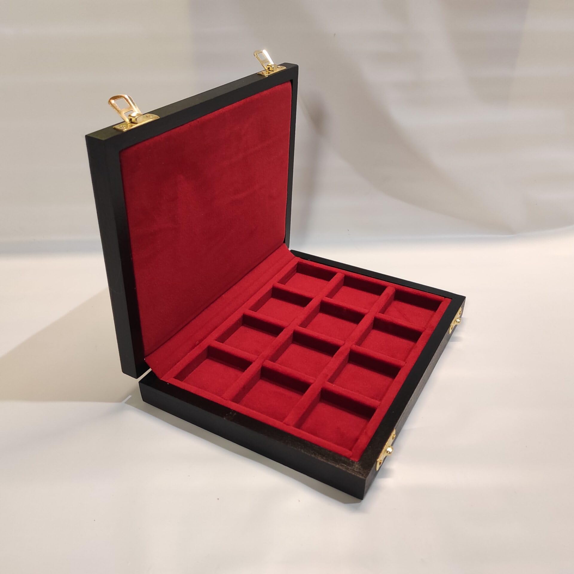 Caja para monedas de colección 12 compartimentos 40x40 mm, madera maciza y terciopelo, numerada con certificado de autenticidad
