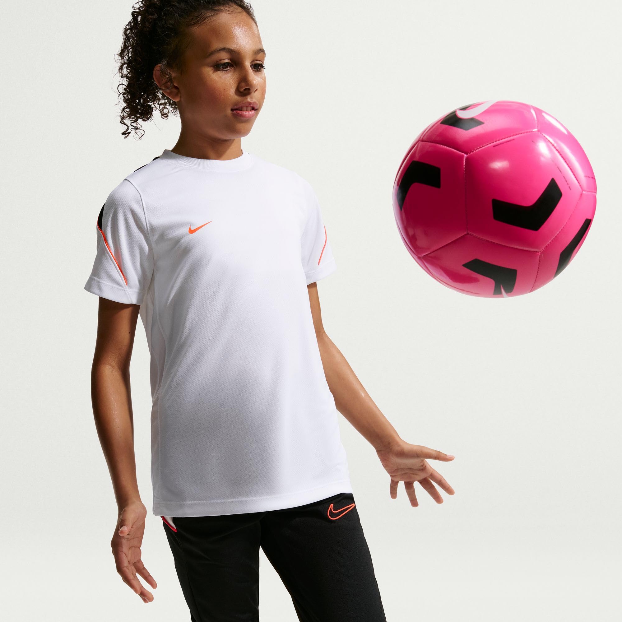 NIKE Top piłkarski z krótkim rękawem Uniseks - dzieci Nike Strike Dri-fit Kurzarm-fußballoberteil Für Ältere Kinder