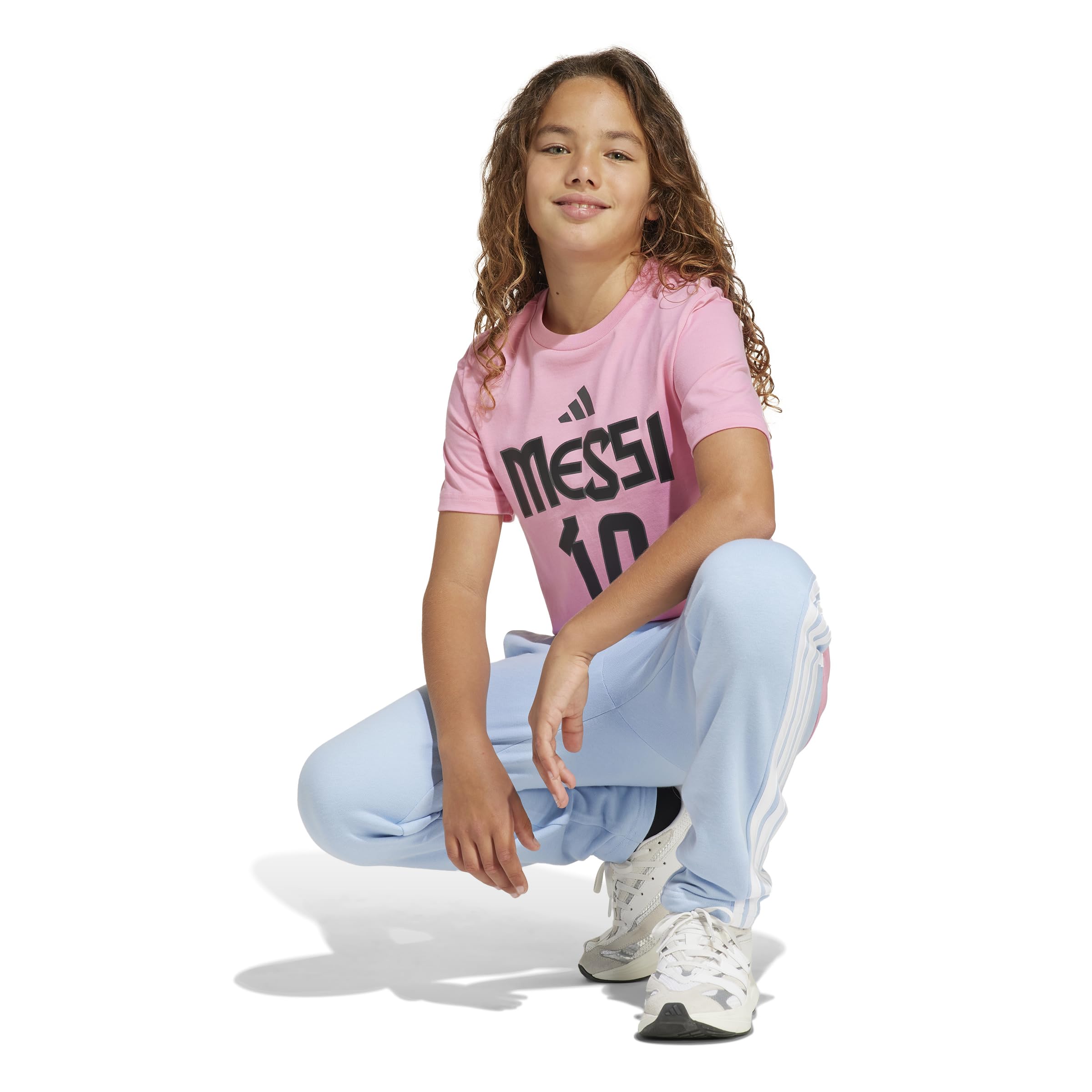adidas Messi Name & Number Graphic T-Shirt Maglietta Grafica con Nome e Numero Messi Bambini e Ragazzi