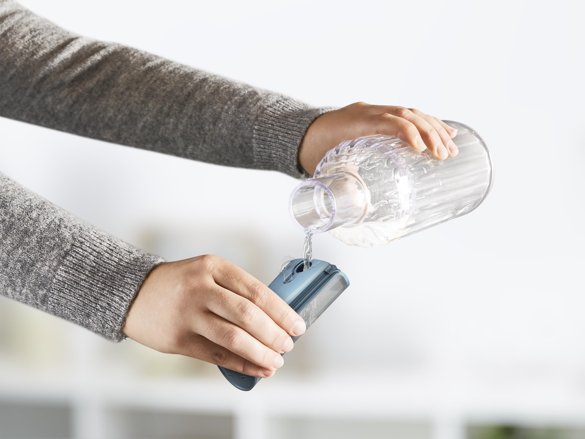Tefal Pure Force DT8755E0 Défroisseur vapeur 3 en 1, semelle en céramique, débit de vapeur 35 g/min, effet pressing 90 g/min, 4 niveaux de vapeur, côté anti-peluches, réservoir d'eau amovible 180 ml