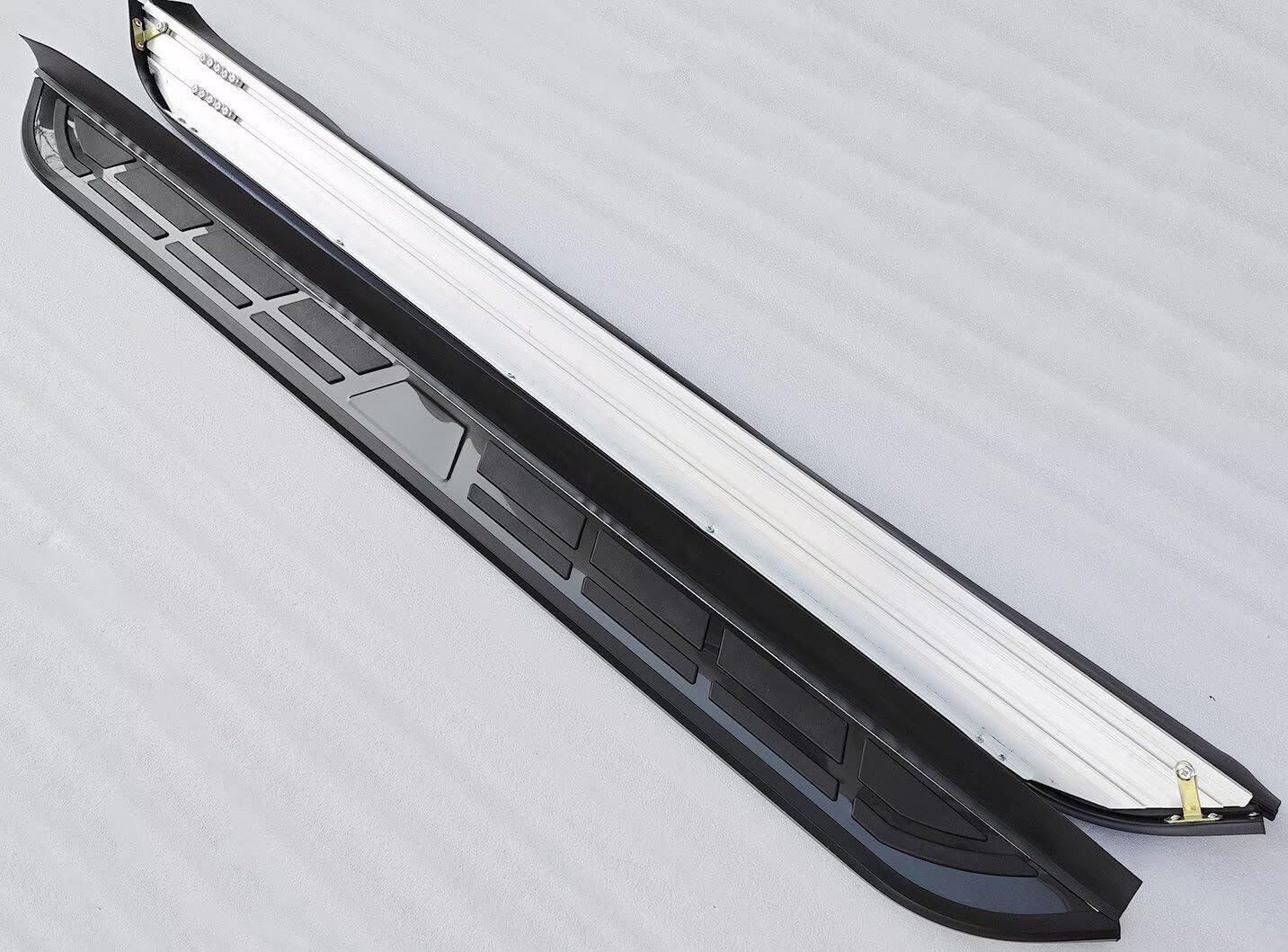 Estribos para VW AMAROK 2023-2026, 2 escalones laterales fijos de aluminio (con soporte) | Kit atornillado sin taladro | Accesorios para tablero de riel SUV para proyectos de bricolaje, negro (1 juego