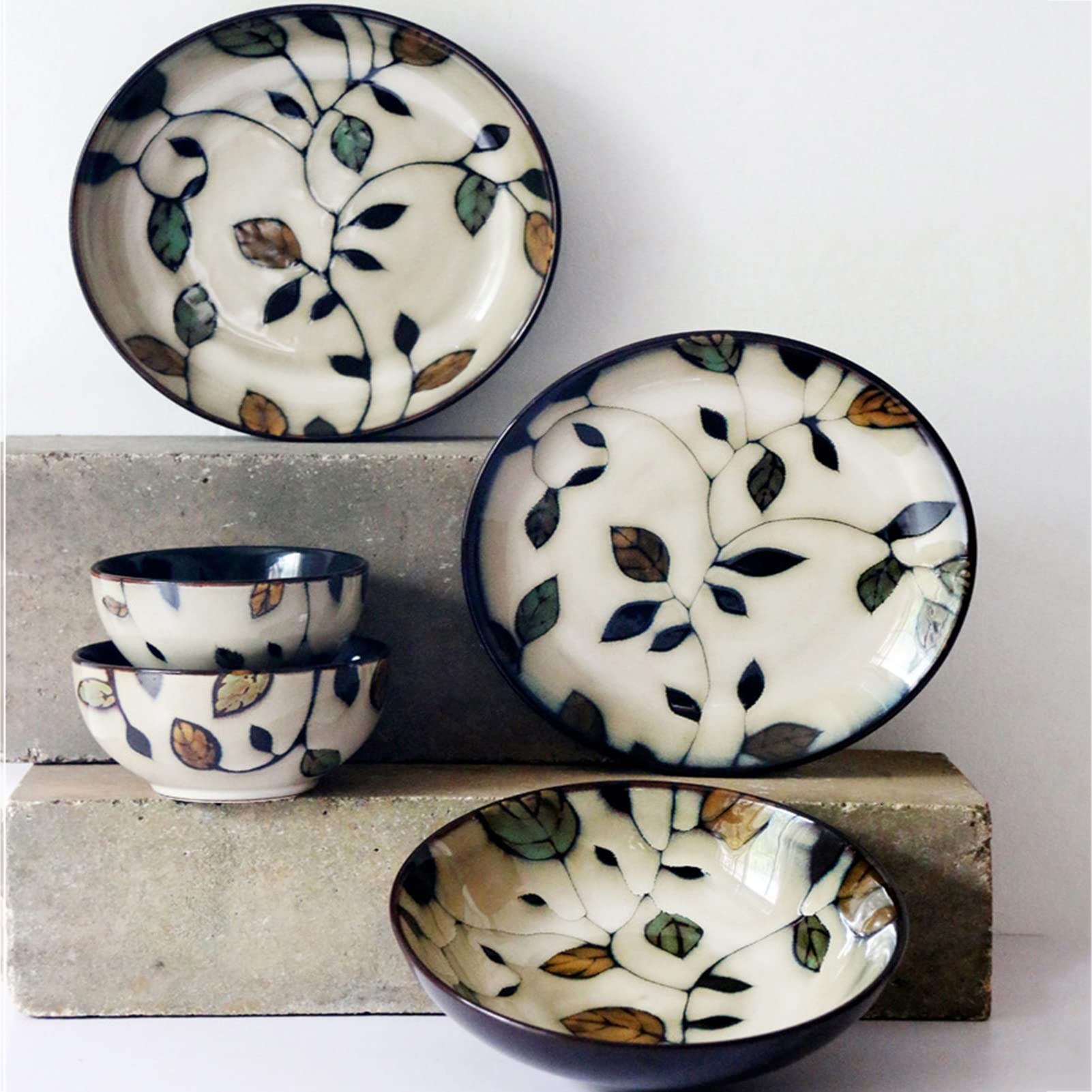 16-częściowy porcelanowy zestaw naczyń dla 4 osób, kompletny zestaw naczyń z talerzami płaskimi, talerzami deserowymi i miskami, nadaje się do kuchenki mikrofalowej i zmywarki