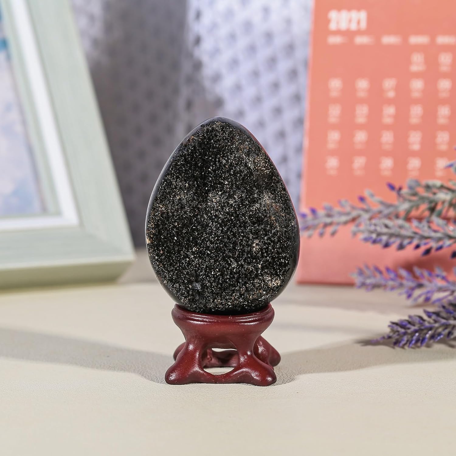 Sportmusies Natural Black Septarian Dragon Stone Geode Cluster Egg with Resin Stand, Decorative Crystal Cluster Egg Figurine for Home Reiki Healing Meditation, 1.96-2.75 inches