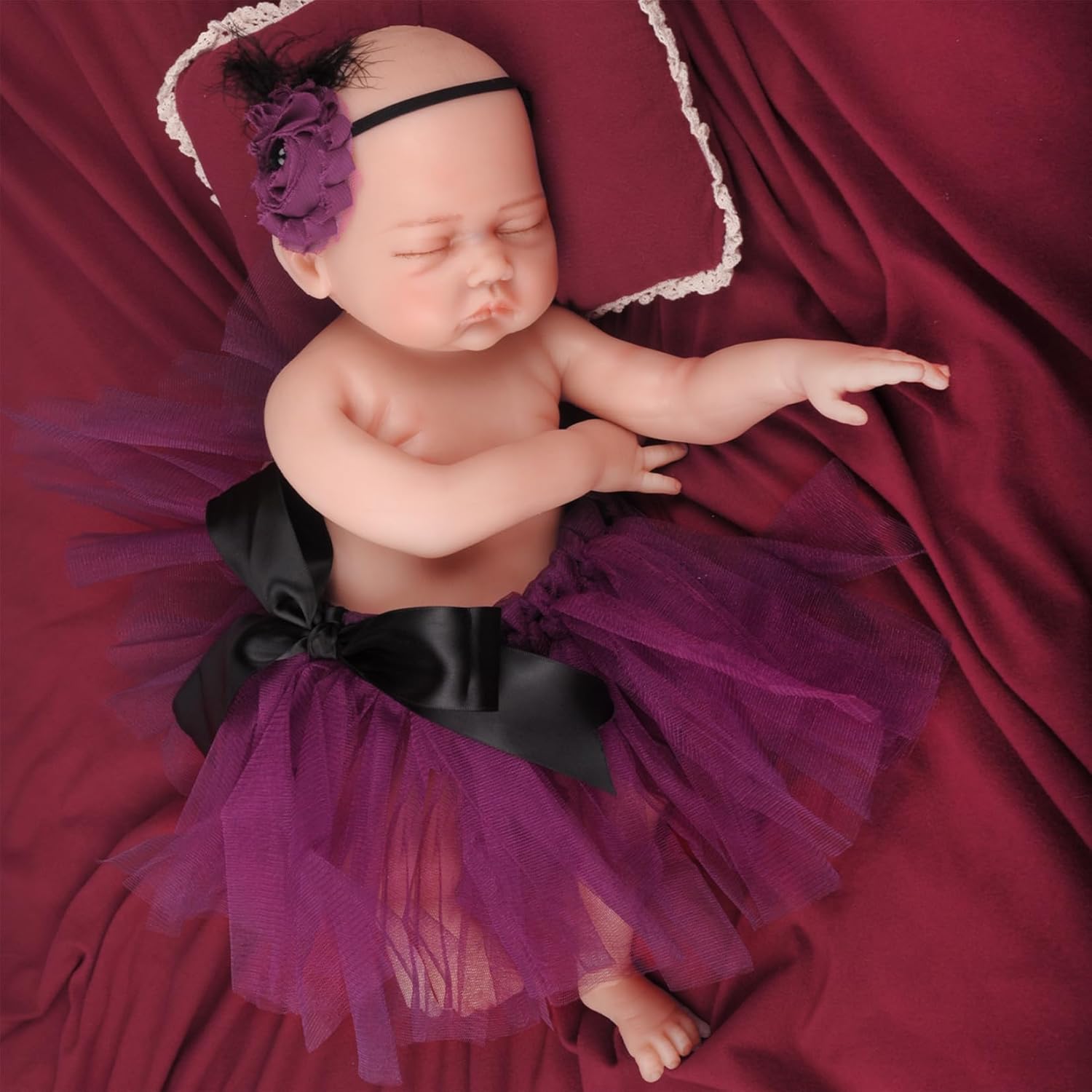 Lifelike Reborn Silicone Baby Girl Dolls Full Body 17 Inch Realistic Silicone Newborn Doll Eyes Closed 6 lb for Education Companionship(Ivory)
