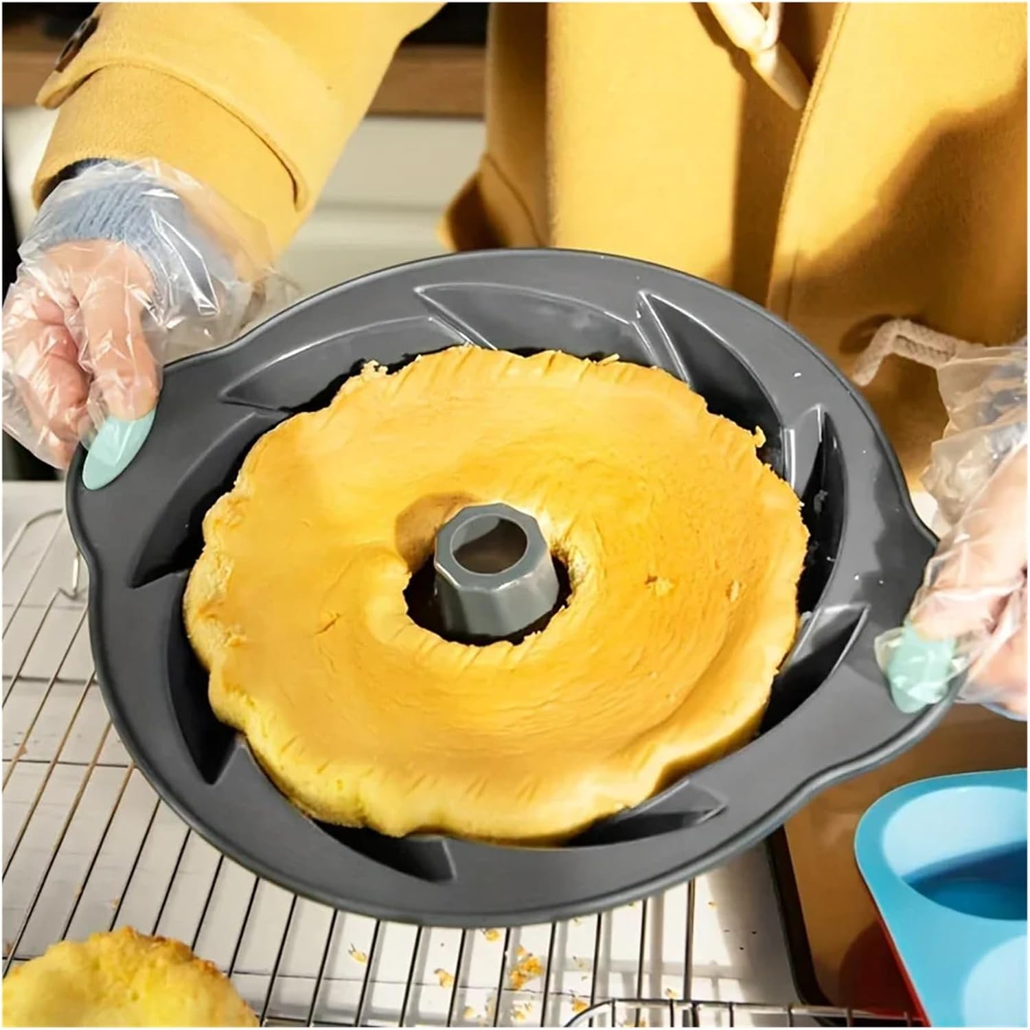 cake baking supplies， Chiffon Silicone Bread Pot Toast Mold Cake Tray Heat-resistant Cyclone Baking Non Stick Pastry Shop Tool,for Home Bakers(2Pc Mix)