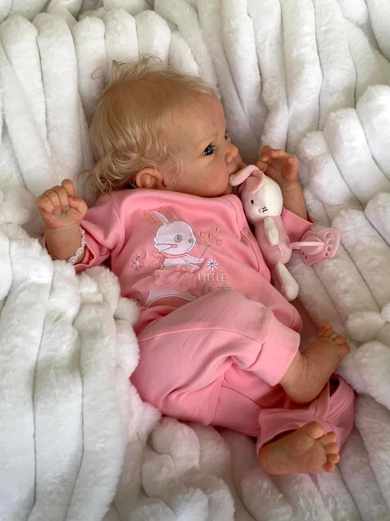 Zero pam Lebensecht Reborn Baby Mädchen Vollsilikon Puppe, 45 cm Reborn Babypuppe Wie Echtes Baby, Vollsilikon Vinyl Waschbare Puppe mit Haaren Bew Augen Offen (Bauernhaus)