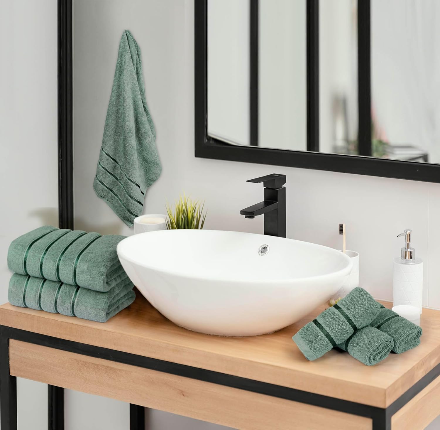 Luxury Towels for Bathroom Set of 8-2 Bath Towels 2 Hand Towels 4 Washcloths - 600 GSM 100% Cotton Ring Spun Viscose Border Towels Set - Sage Green