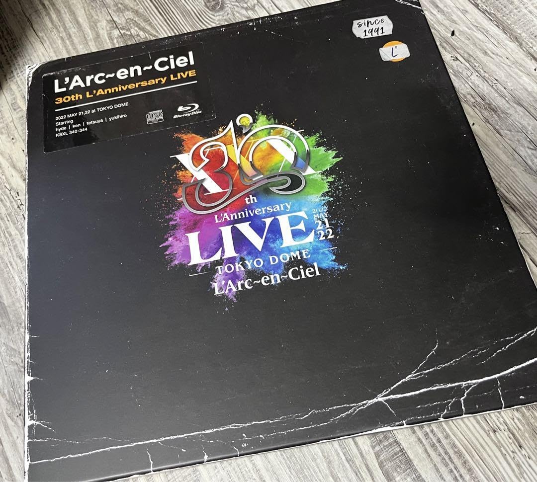 L'Arc〜en〜Cielの写真集 Amazon.co.jp: L'ArcenCiel 30thL'Anniversary 写真集 HYDE : おもちゃ