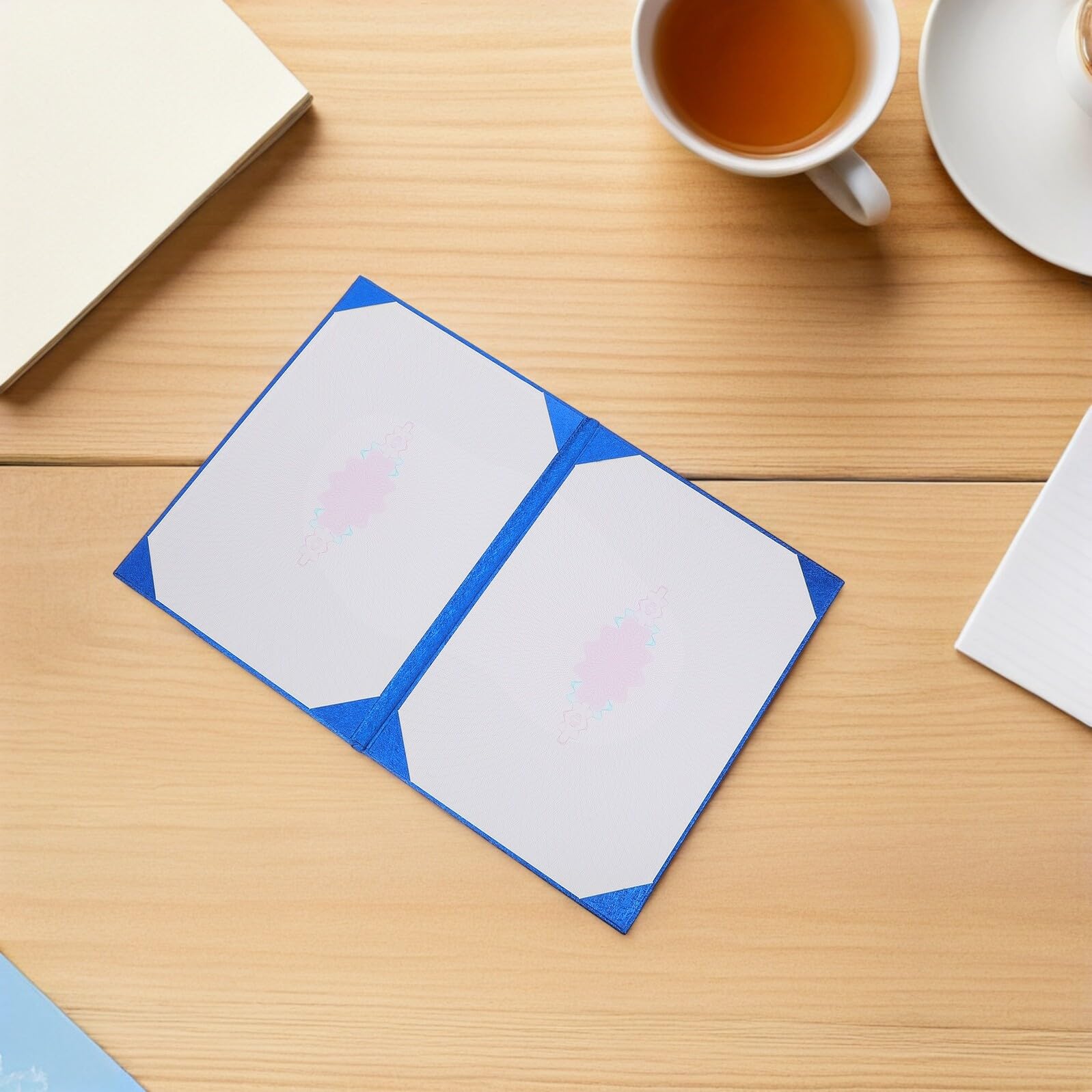 Veemoon Blauer Dokumentenordner als Abschlussgeschenk mit Elegantem Präsentationsdesign und Professionellem Schutz aus Papier für Zeugnisse und Zertifikate im Büro oder Beim Transport