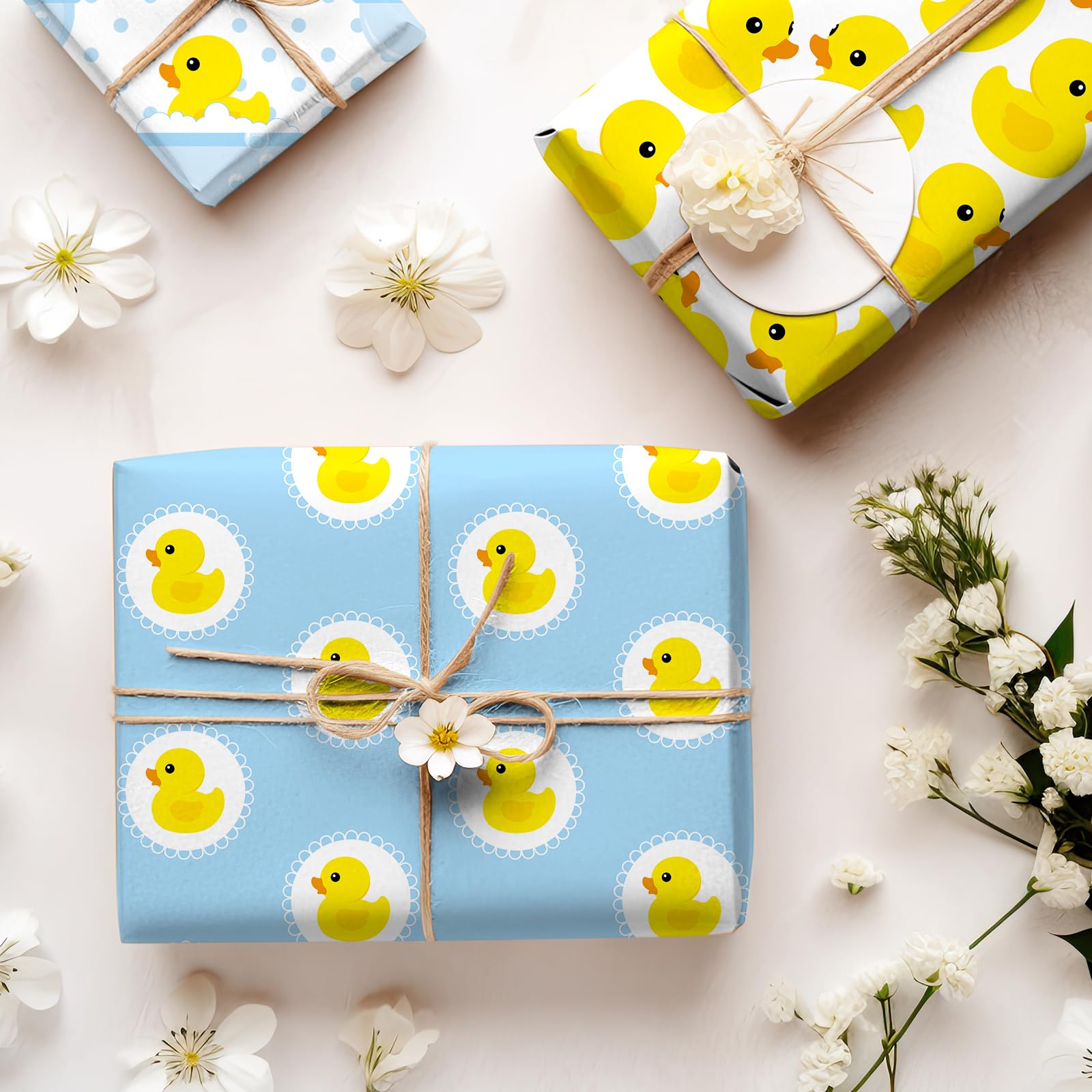 JarThenaAMCS 12 Blatt Gummi-Enten-Geschenkpapier – keine Rolle – Gelb / Blau Sommer Bubble Duck Geschenkpapier Kunstpapier für Weihnachten Geburtstag Babyparty Party Geschenk DIY Verpackungszubehör 50