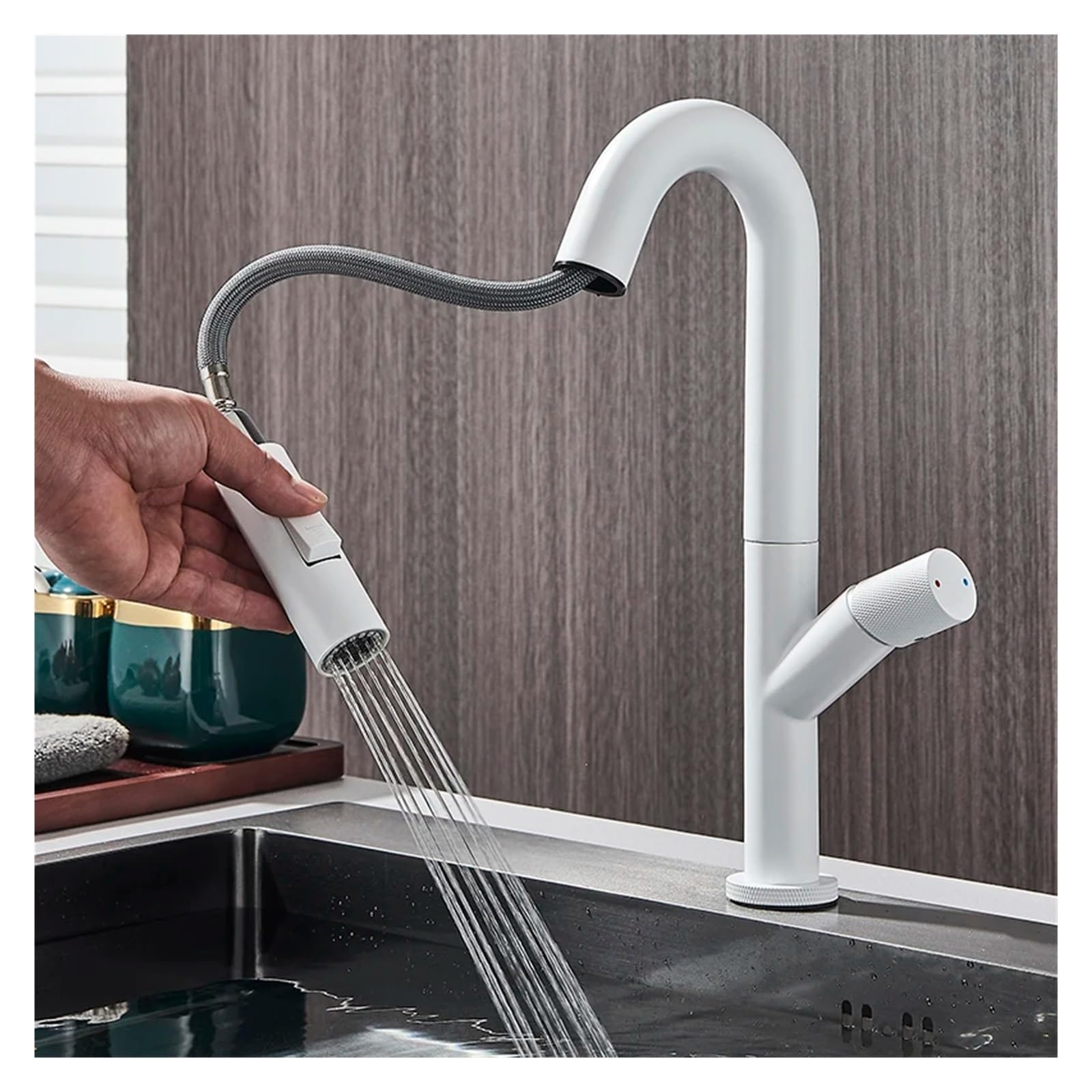 la Base de la Boquilla de Modo 2 de la Mezcladora de Fregadero de Cocina Está Equipada con una Mezcladora Giratoria de un Solo Agujero, Que Es Adecuada para Grúas de Lavandería de Agua Fría Y Calient